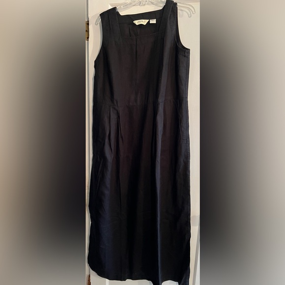 Eddie Bauer Classic Black Maxi Dress - Picture 1 of 6